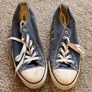 Converse all stars size 11 in navy!